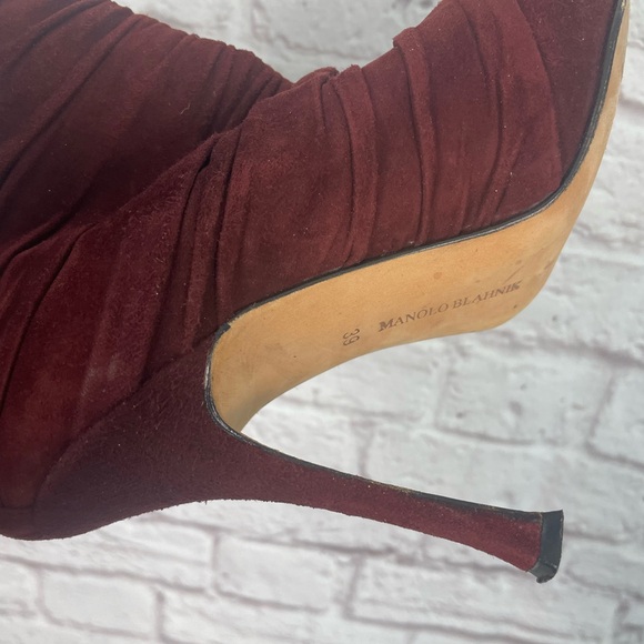Manolo Blahnik Maroon Suede Ruched Bootie Size 39 - Picture 9 of 14